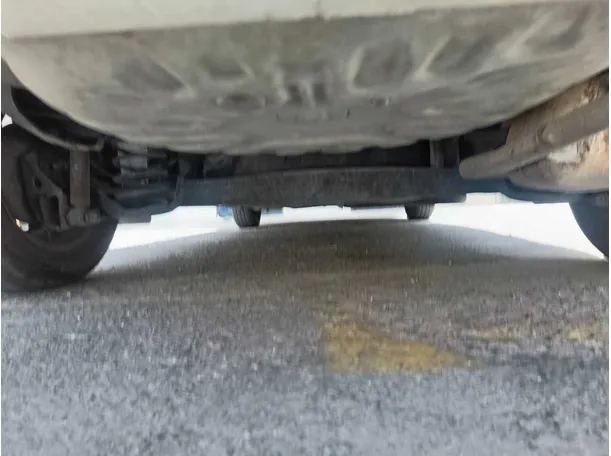 Car image 28