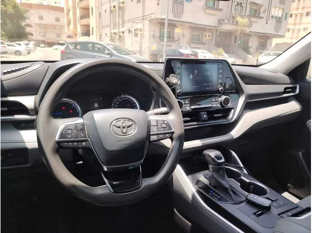 Car image 31
