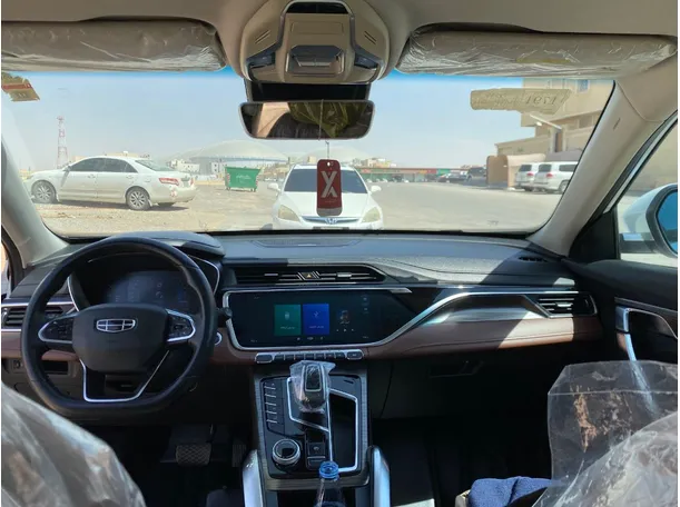 Car image 15