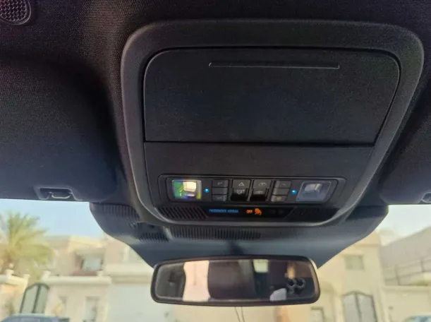 Car image 38