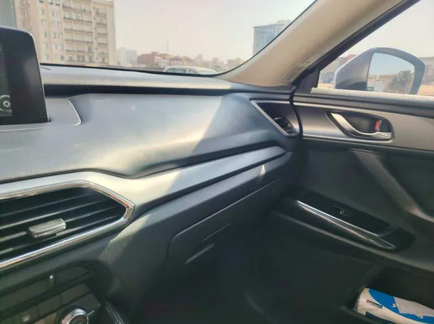 Car image 22