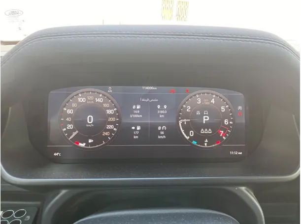 Car image 18