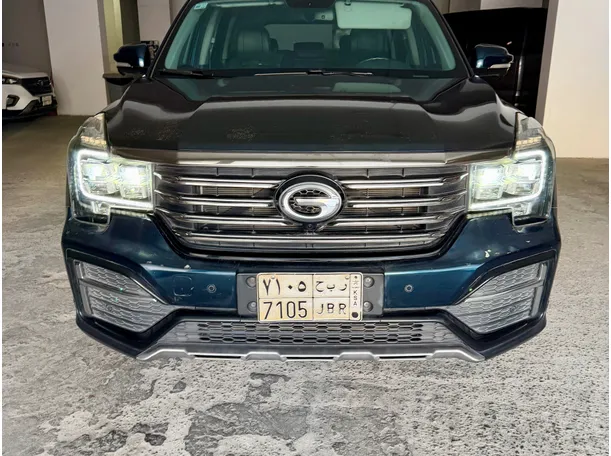 Car image 4