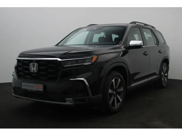 2025 Honda Pilot in Dubai
