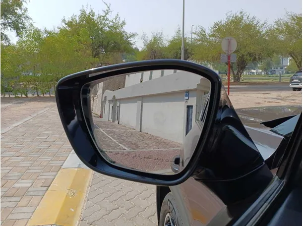Car image 22