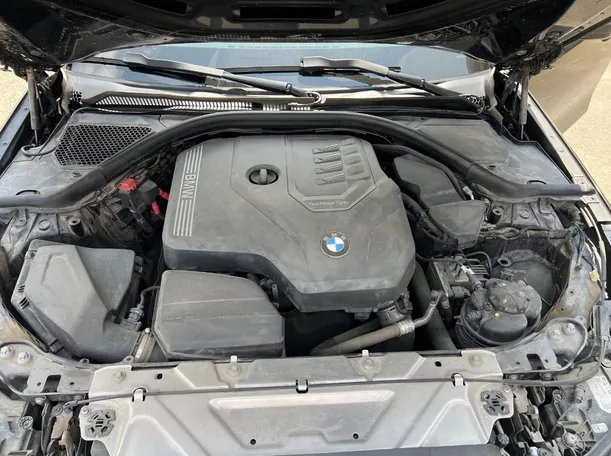 Car image 26