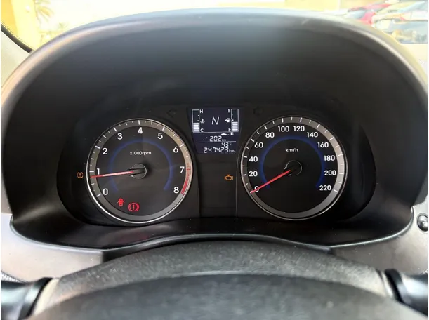 Car image 23