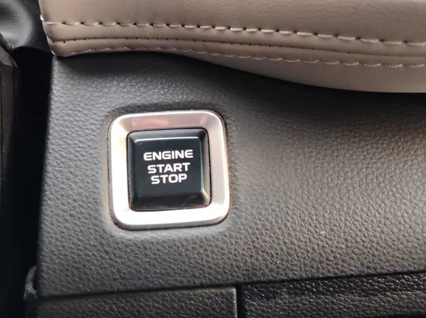 Car image 32