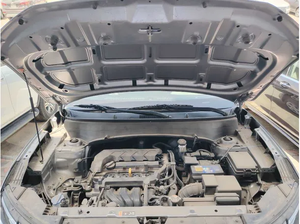 Car image 32
