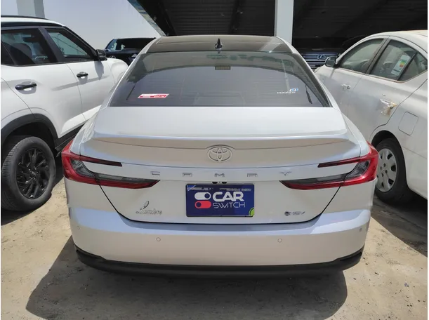 Car image 6