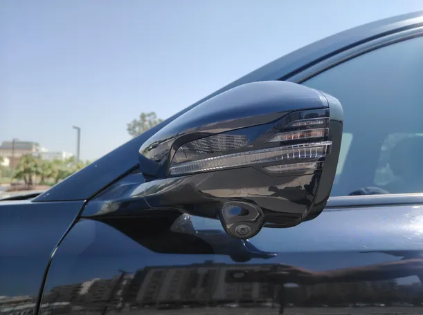 Car image 35