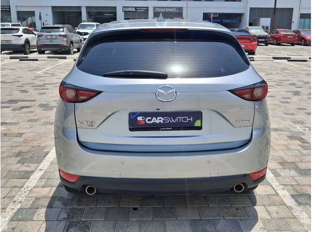 Car image 6