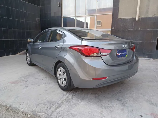 Car image 7