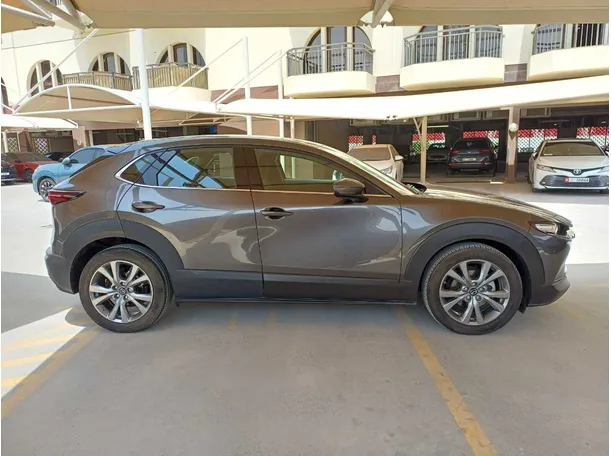 Car image 8