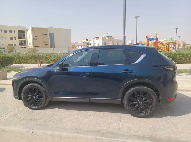 Car image 8