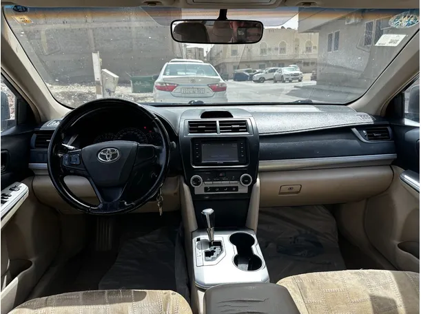 Car image 17