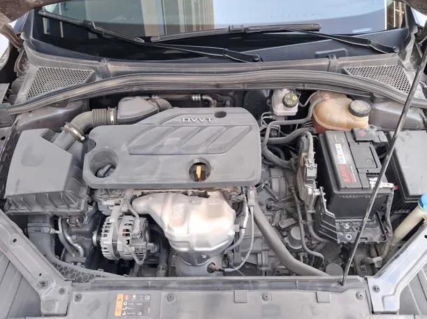 Car image 18
