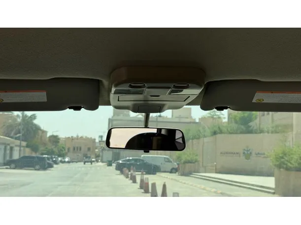 Car image 22