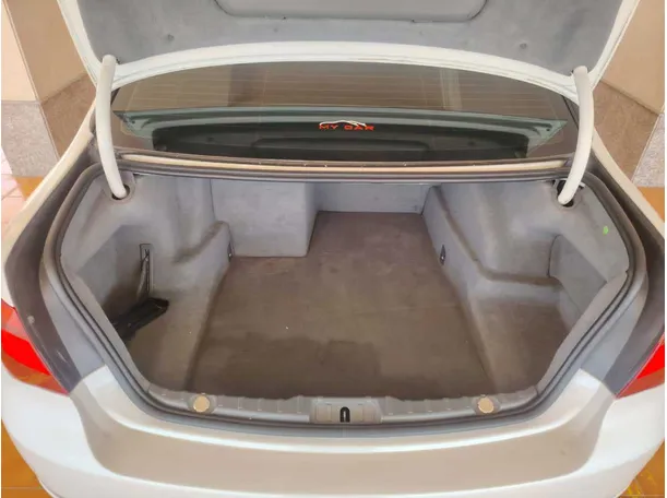 Car image 31