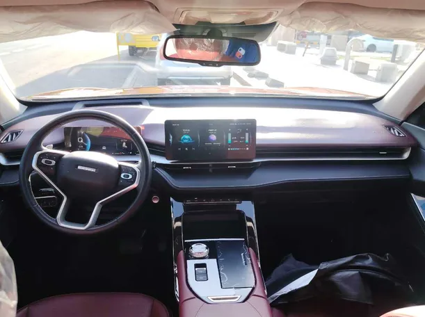 Car image 15