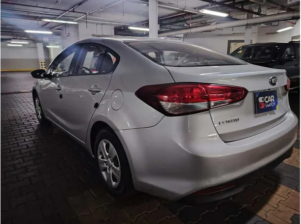 Car image 7