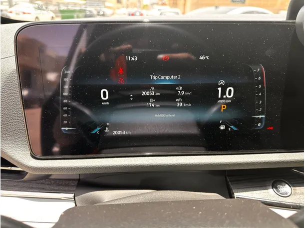 Car image 20