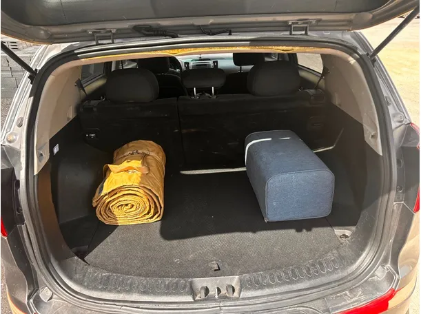 Car image 24