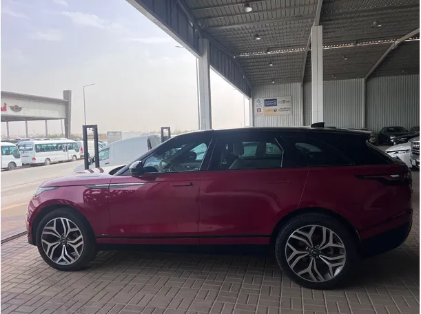 Car image 8