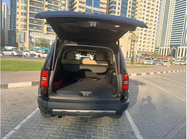 Car image 21