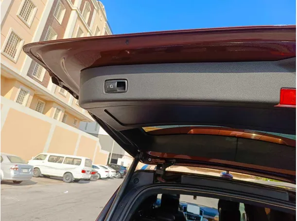 Car image 41