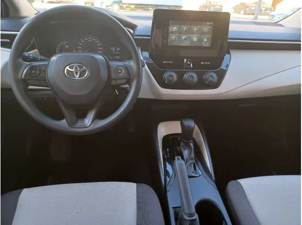 Car image 17