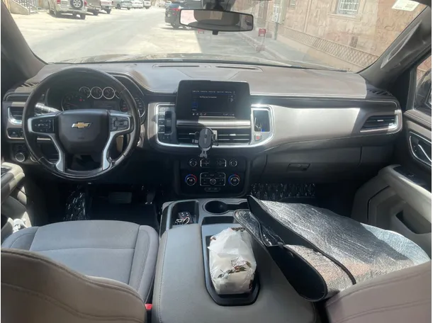 Car image 16