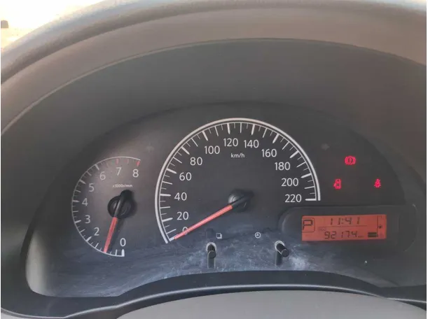 Car image 19