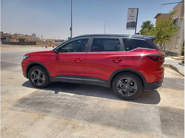 Car image 8