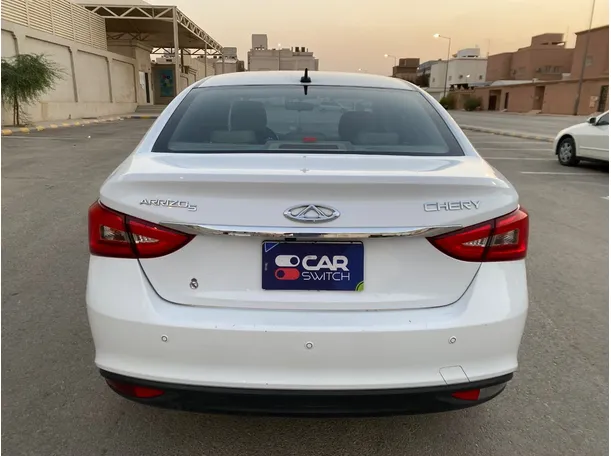 Car image 6