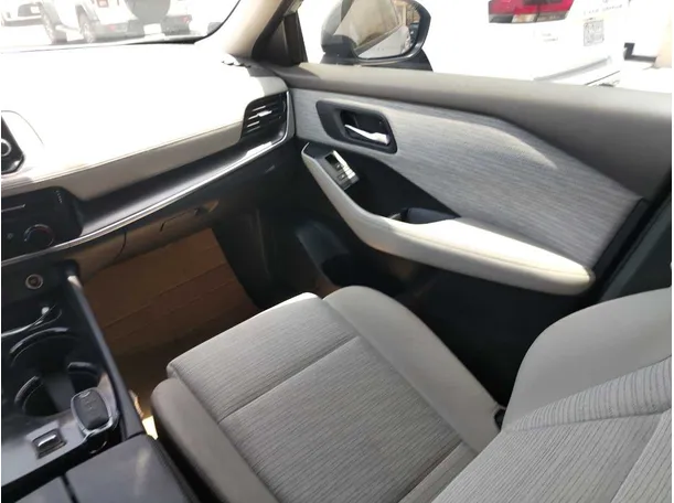 Car image 35
