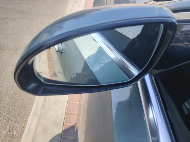 Car image 35