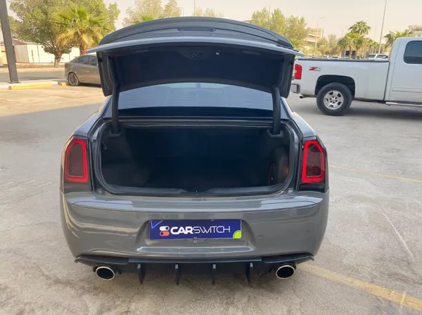Car image 20