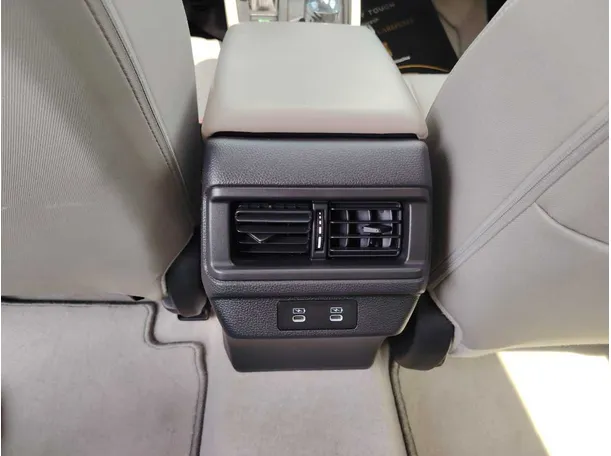 Car image 41