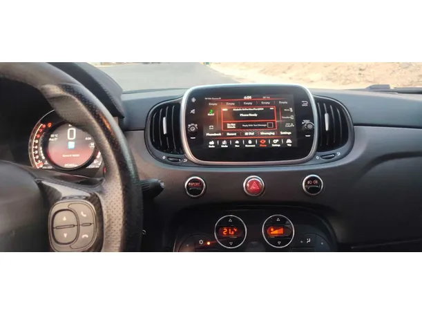 Car image 16