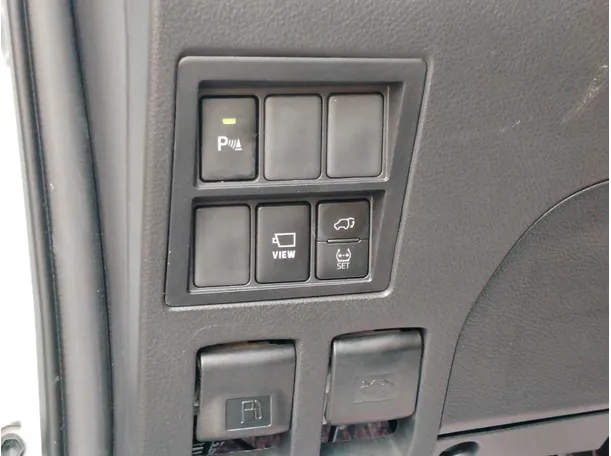 Car image 31