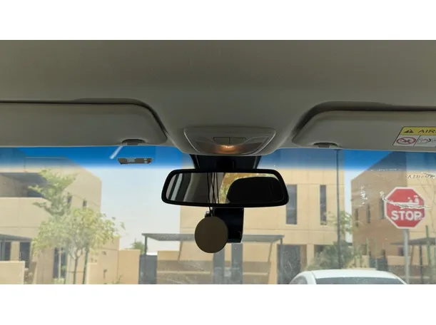 Car image 24
