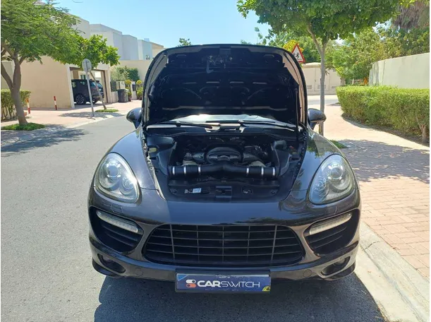 Car image 28