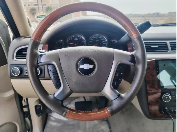 Car image 23