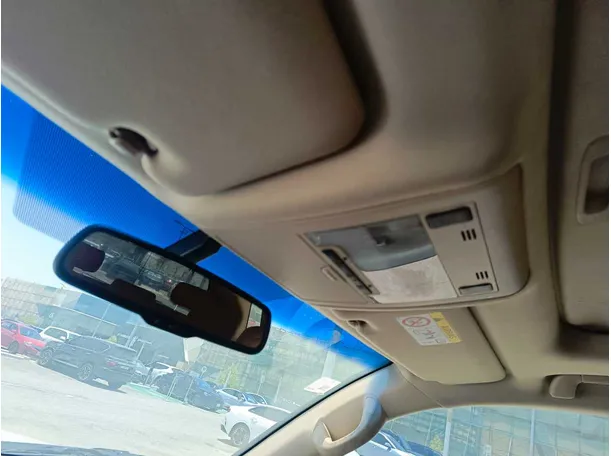 Car image 31