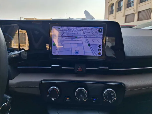 Car image 16