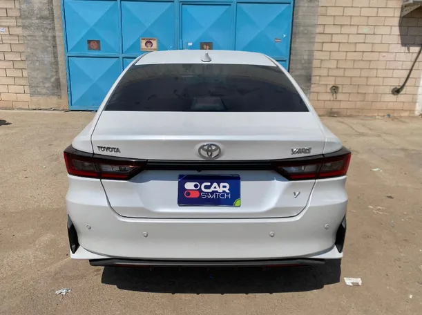 Car image 6