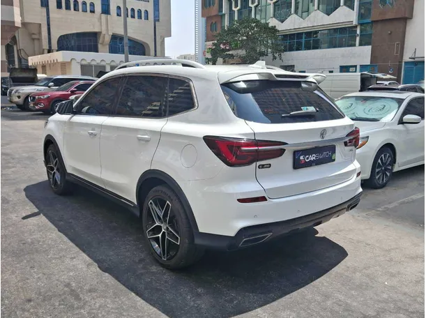 Car image 7