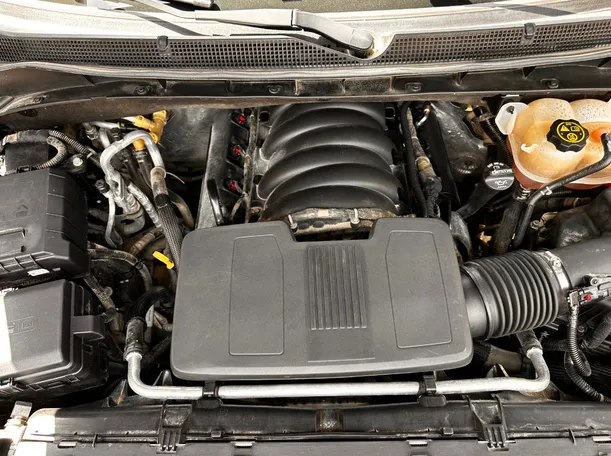 Car image 30