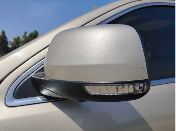 Car image 33